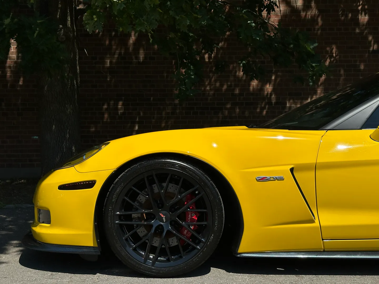 Chevrolet Corvette Z06 — photo 10