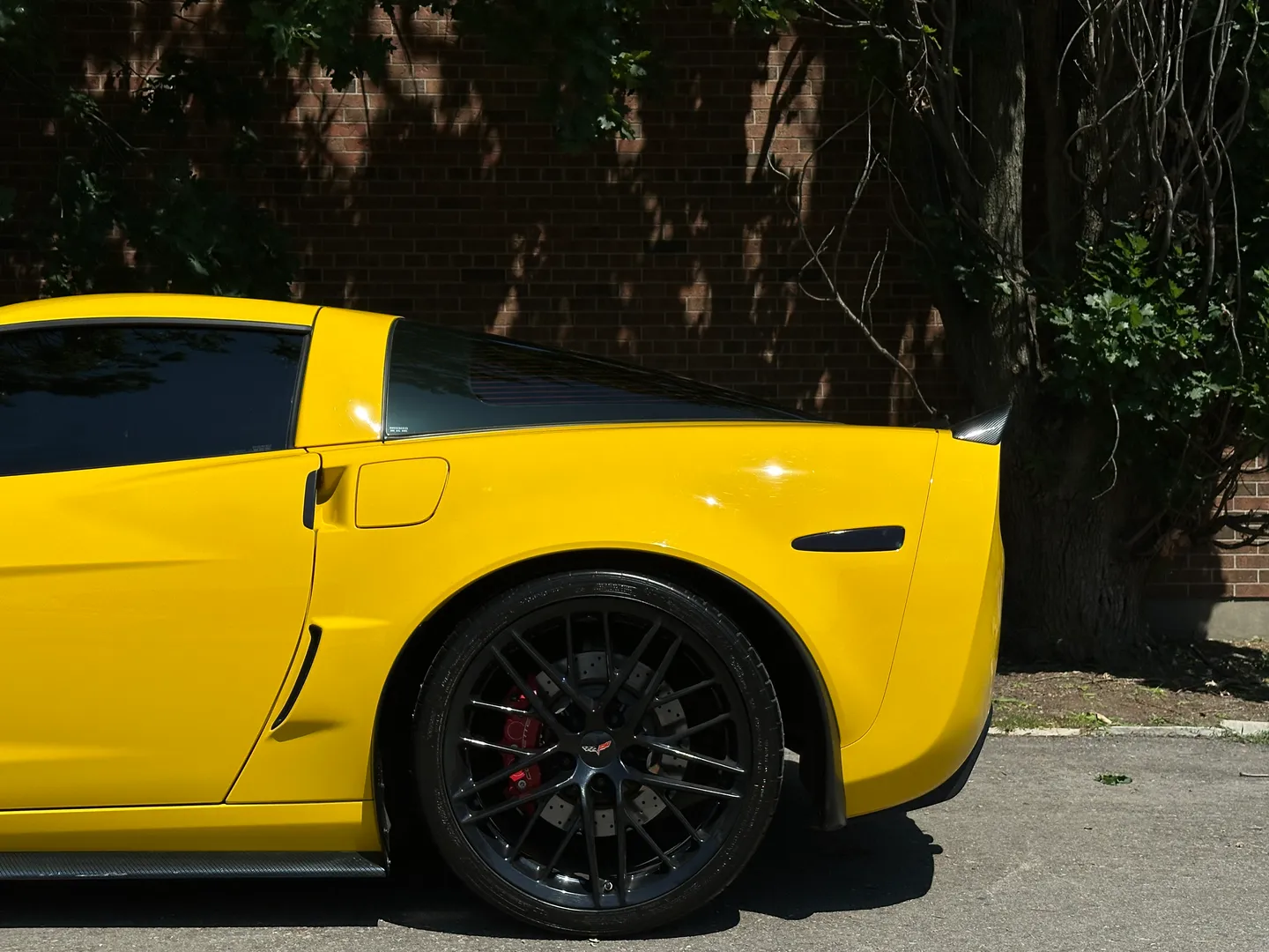 Chevrolet Corvette Z06 — photo 11