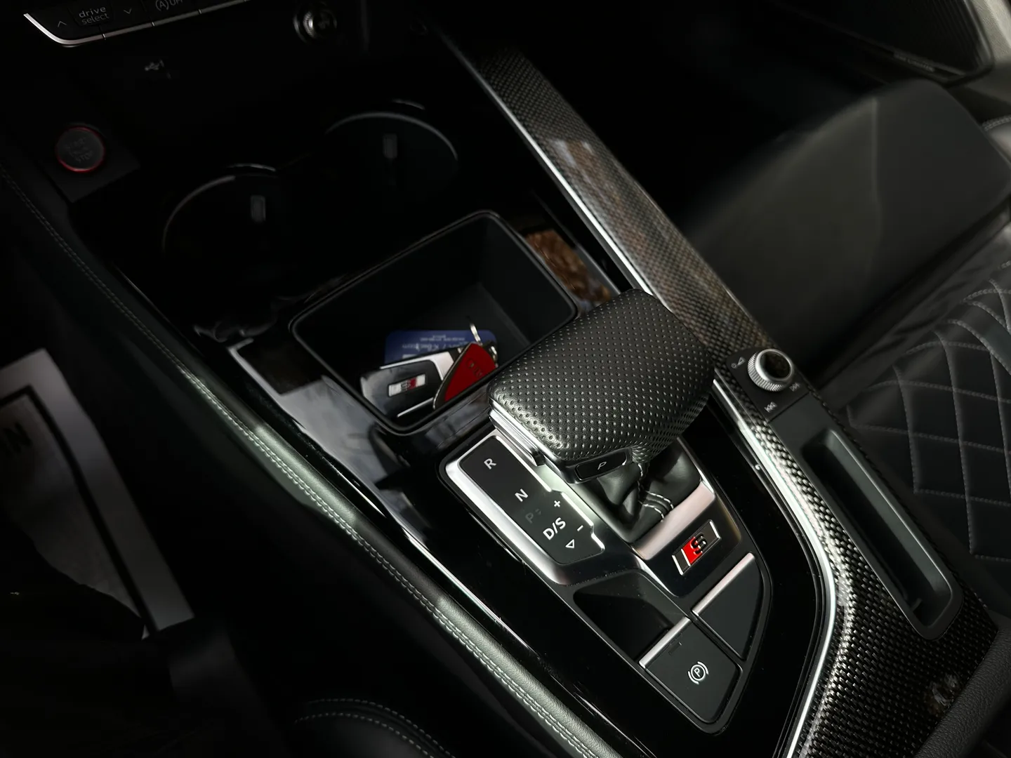 Audi S4  — photo 43