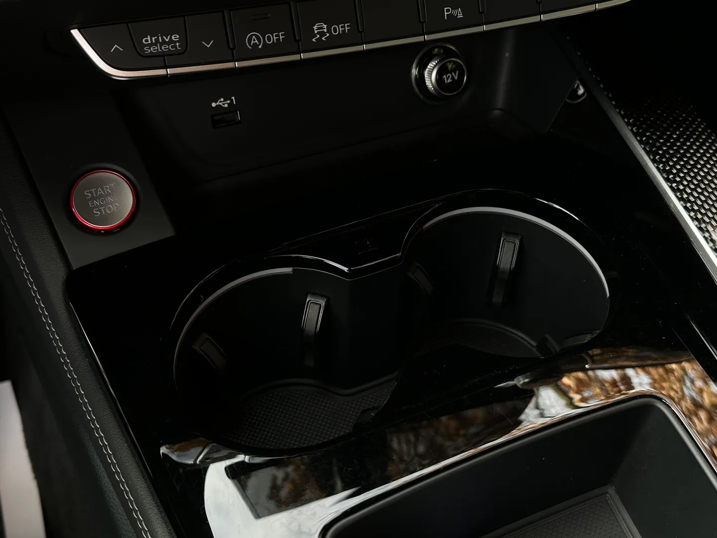 Audi S4  — photo 46