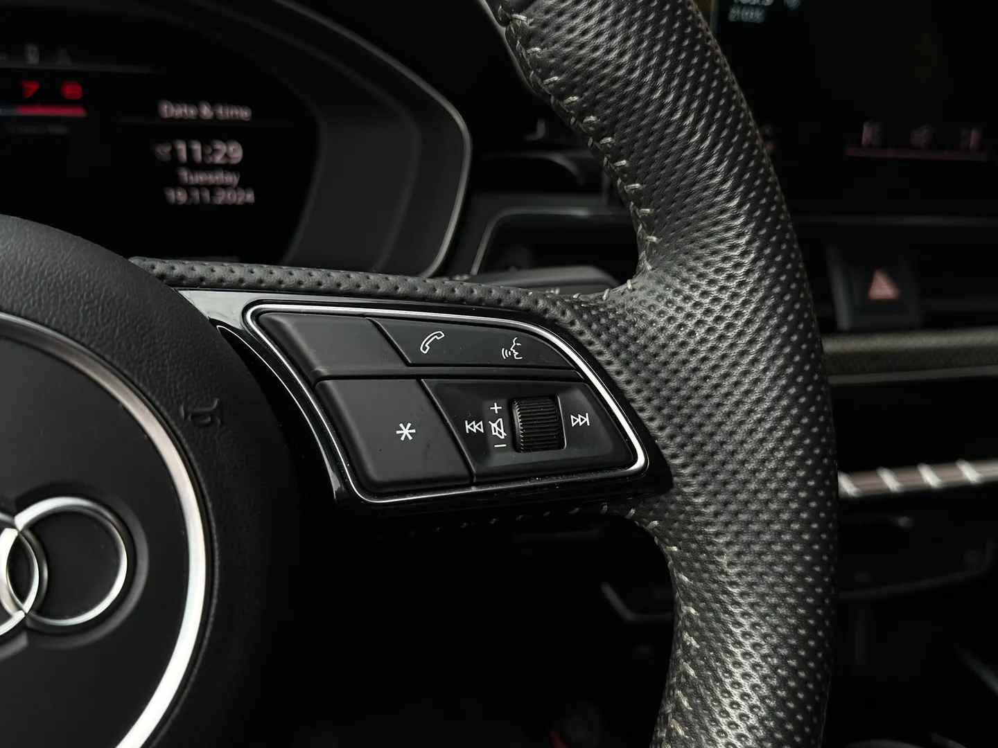 Audi S4  — photo 71
