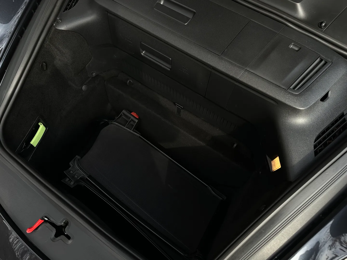 Porsche 911 Carrera S 6 Speed Manual Cabriolet — photo 33
