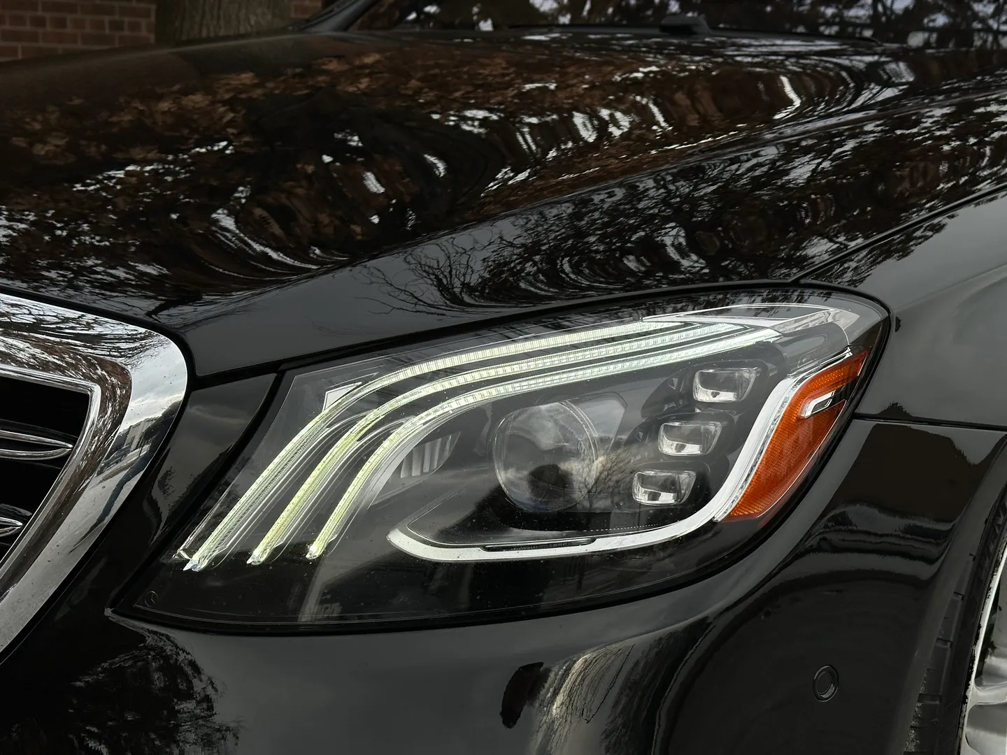 Mercedes Benz S63 AMG Sedan — photo 7