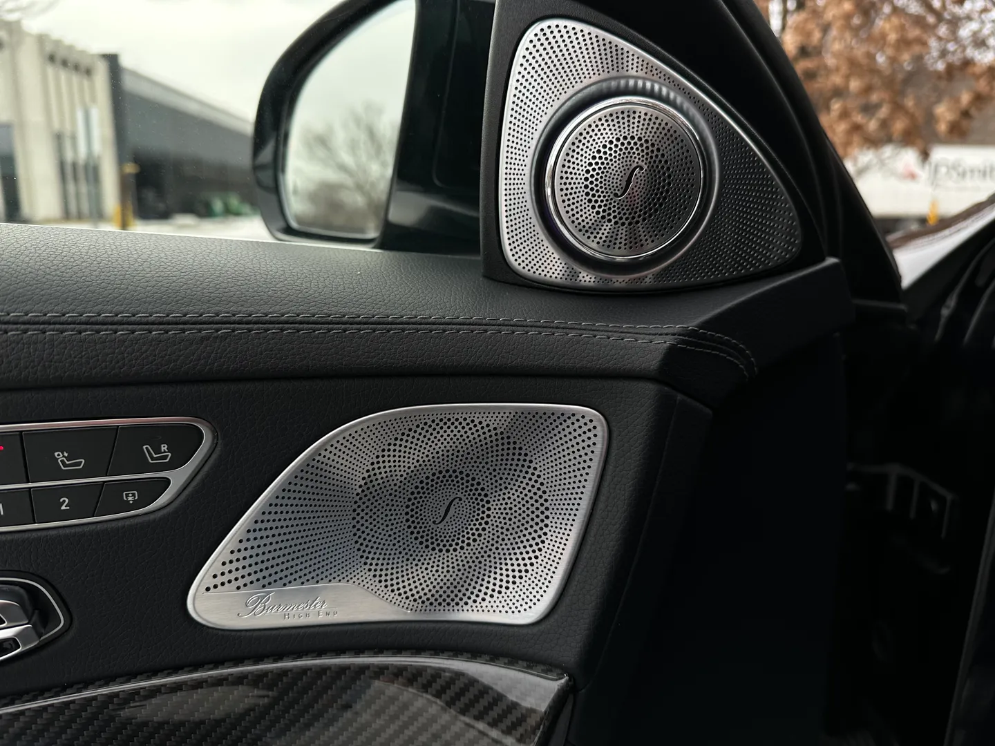 Mercedes Benz S63 AMG Sedan — photo 37