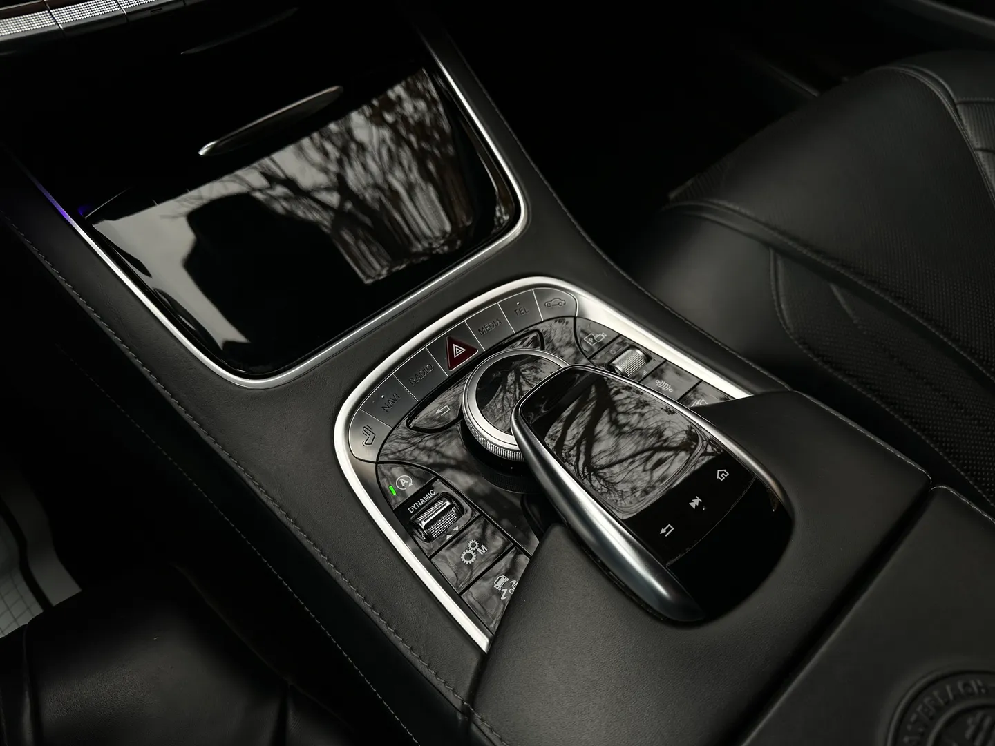 Mercedes Benz S63 AMG Sedan — photo 42