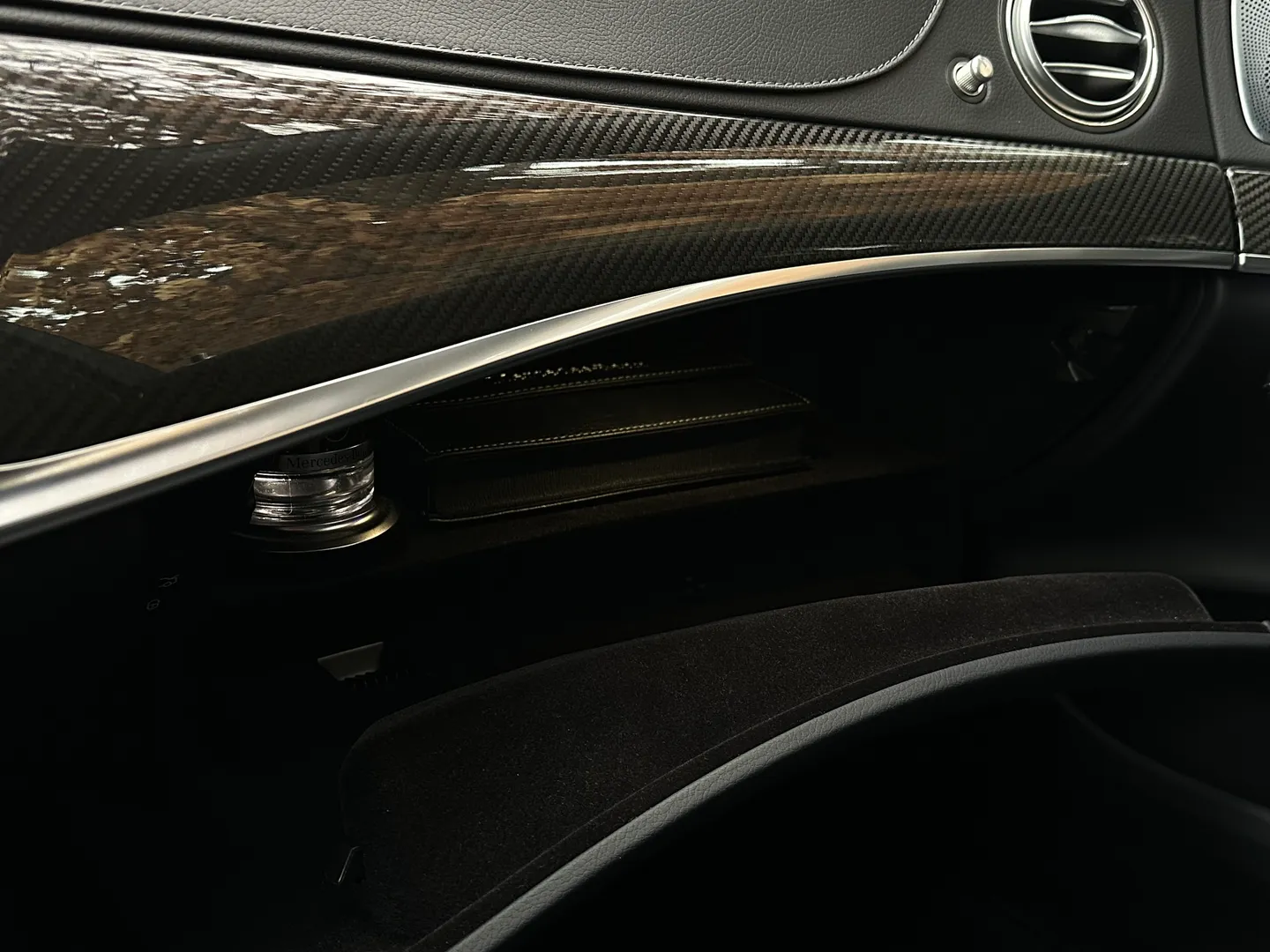 Mercedes Benz S63 AMG Sedan — photo 52