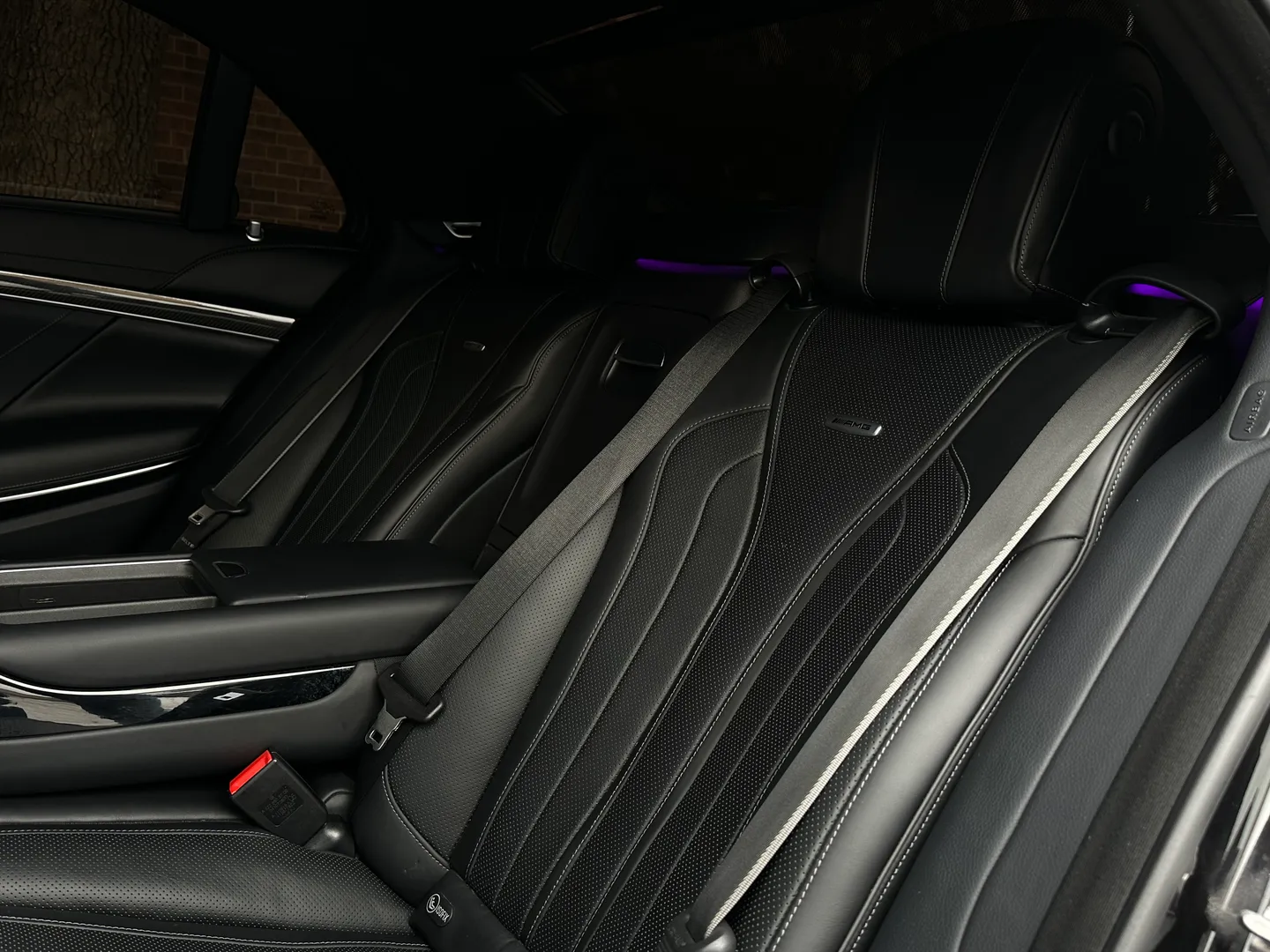 Mercedes Benz S63 AMG Sedan — photo 89