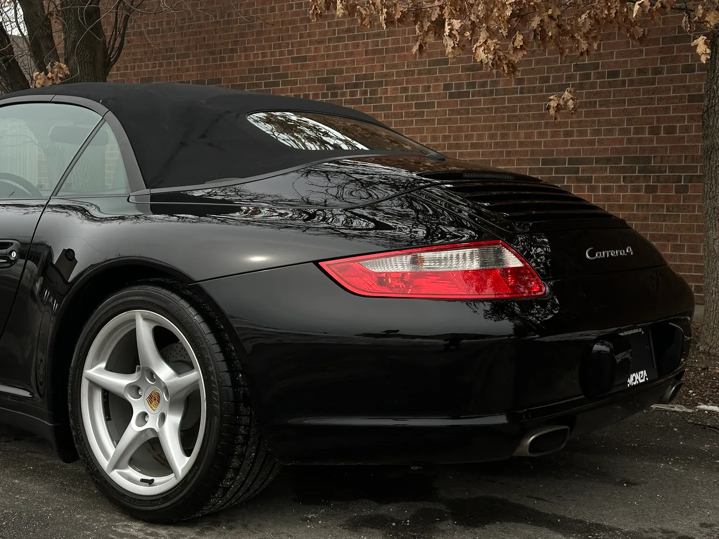 Porsche 911 Carrera 4 6 Speed Manual Cabriolet — photo 23