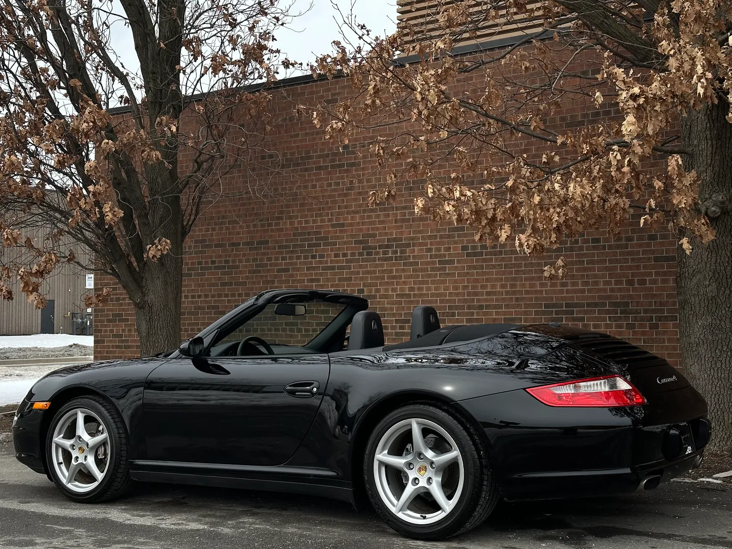 Porsche 911 Carrera 4 6 Speed Manual Cabriolet — photo 32