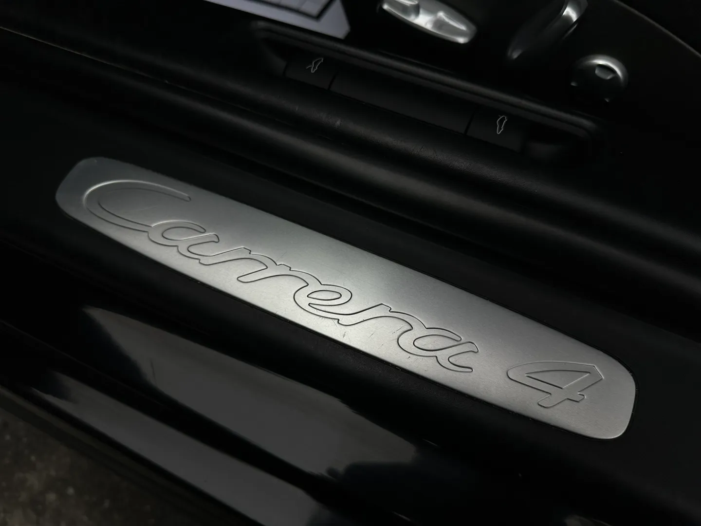 Porsche 911 Carrera 4 6 Speed Manual Cabriolet — photo 48