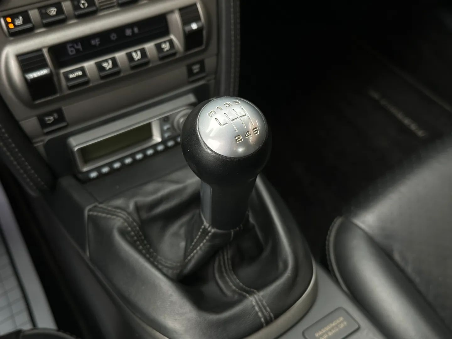 Porsche 911 Carrera 4 6 Speed Manual Cabriolet — photo 57