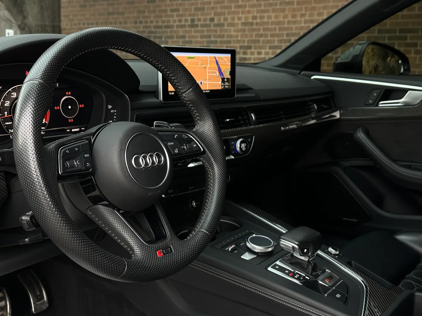 Audi RS5 Coupe — photo 36