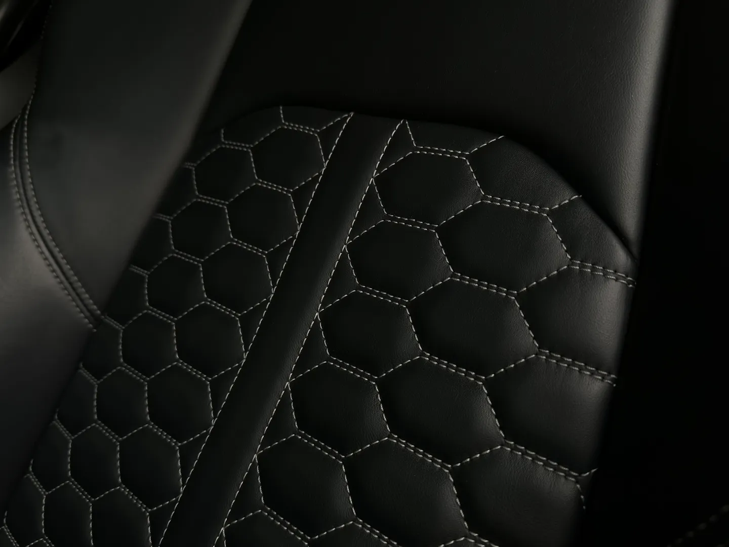 Audi RS5 Coupe — photo 40