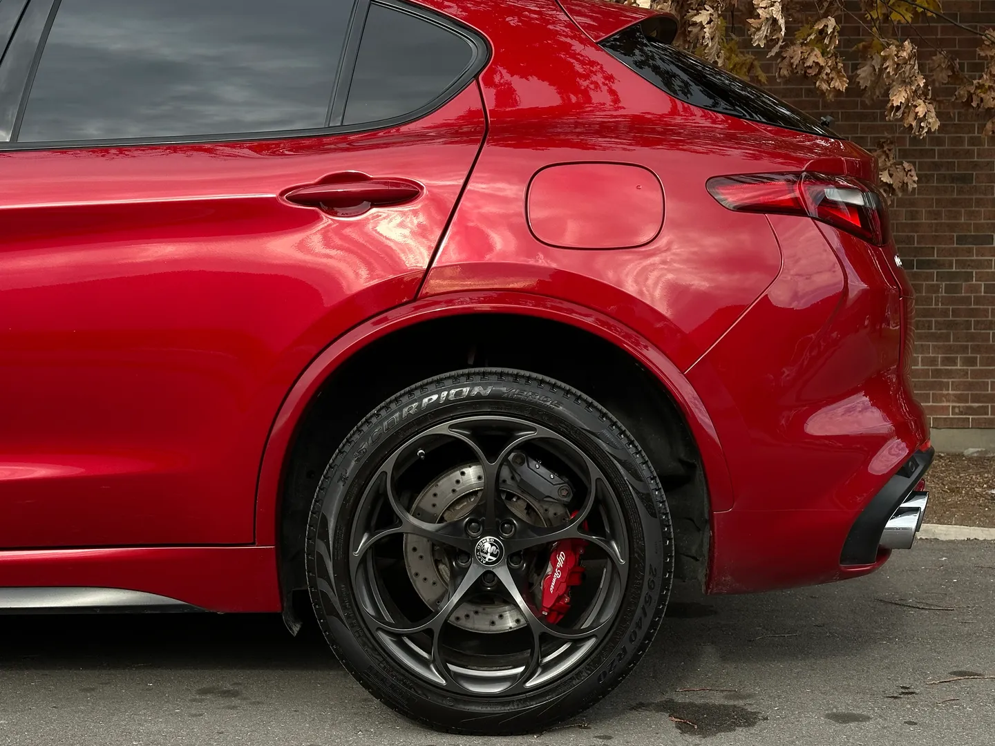 Alfa Romeo Stelvio Quadrifoglio  — photo 11
