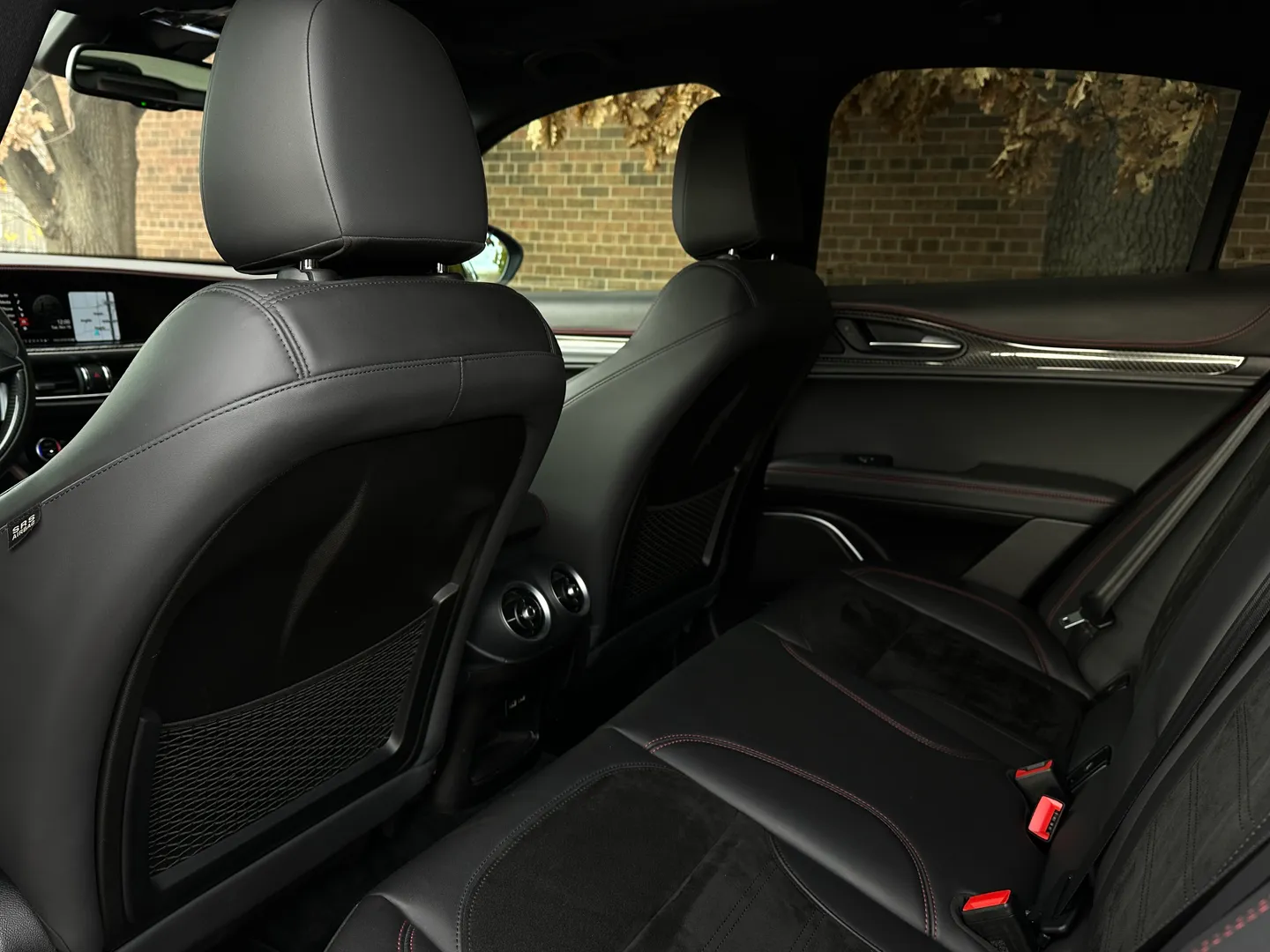 Alfa Romeo Stelvio Quadrifoglio  — photo 79