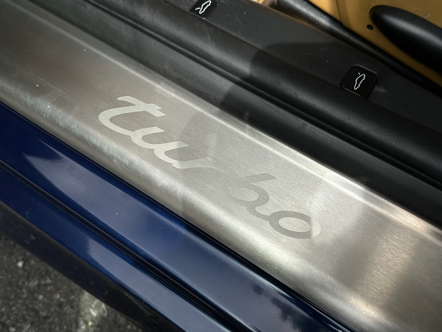 Porsche 911 Turbo 6 Speed Manual Coupe — photo 36