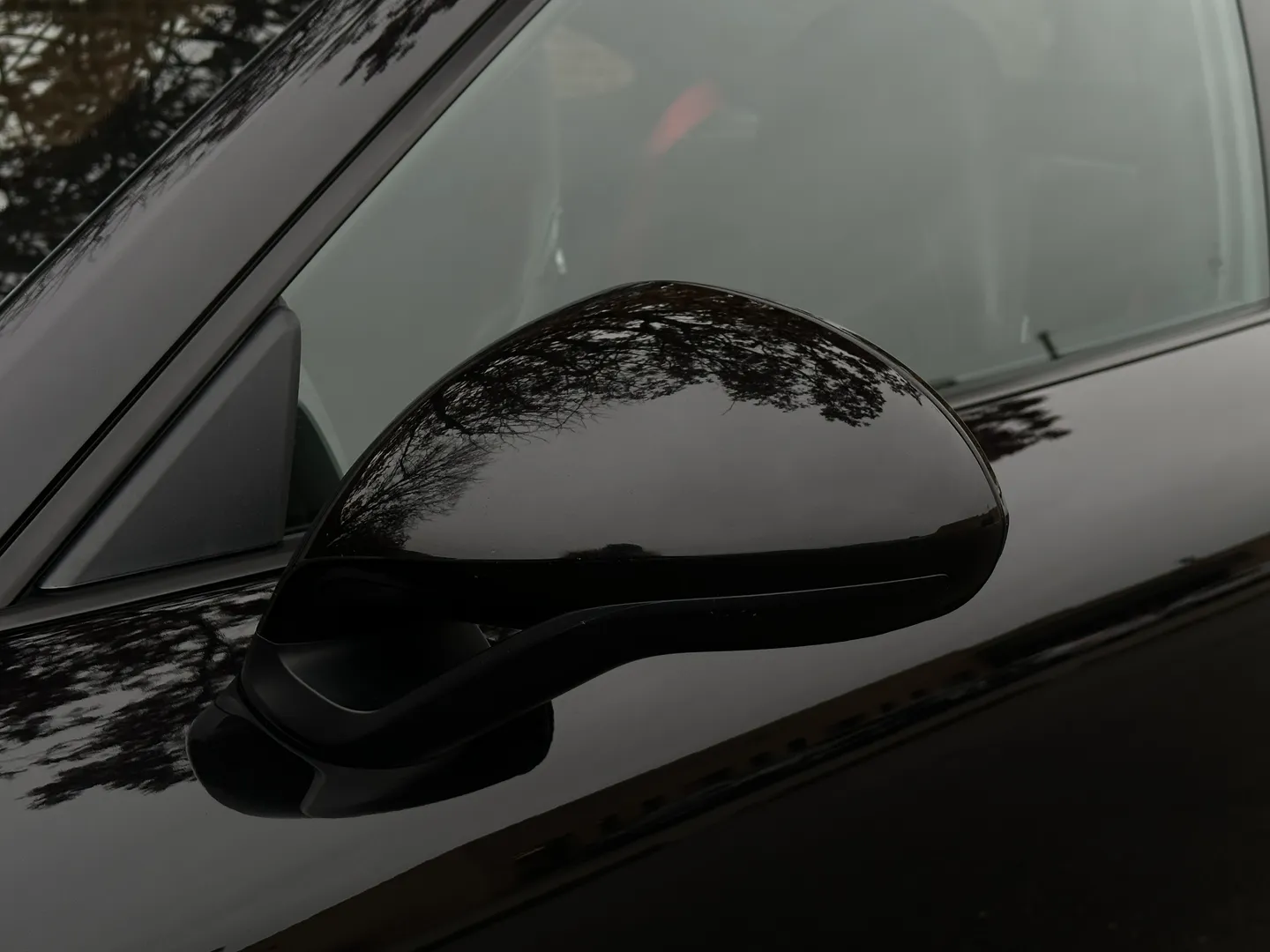 Porsche 911 Carrera GTS Coupe — photo 15