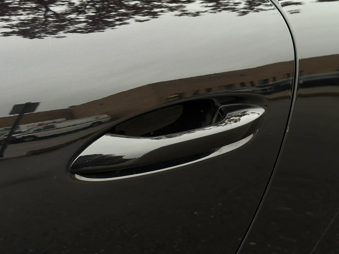 Porsche 911 Carrera GTS Coupe — photo 16