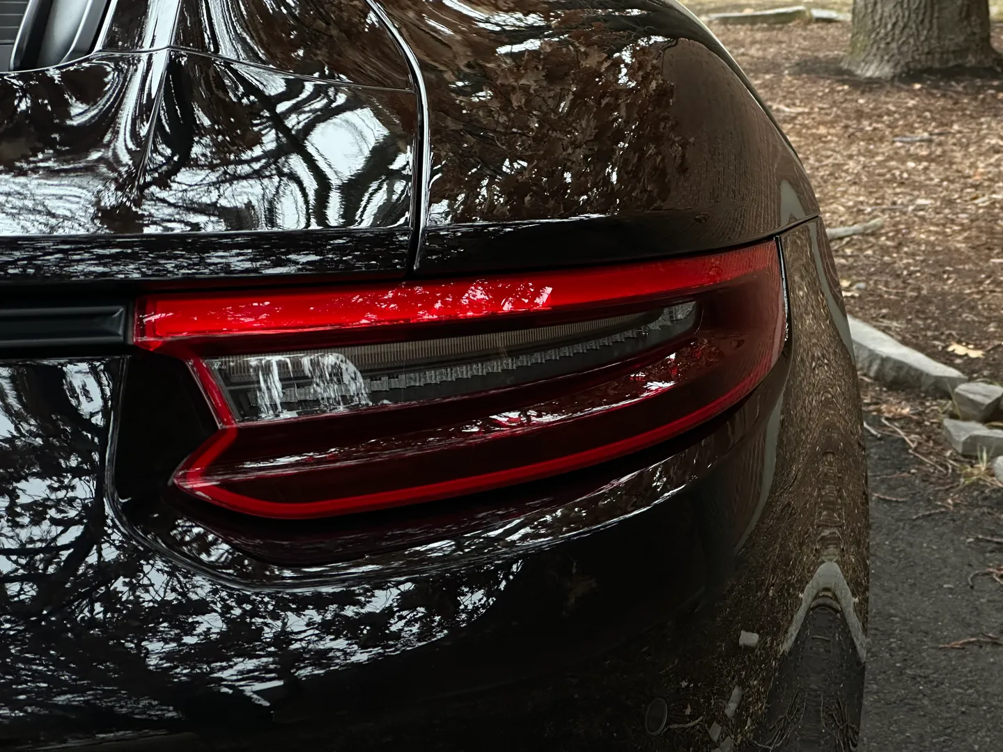 Porsche 911 Carrera GTS Coupe — photo 22