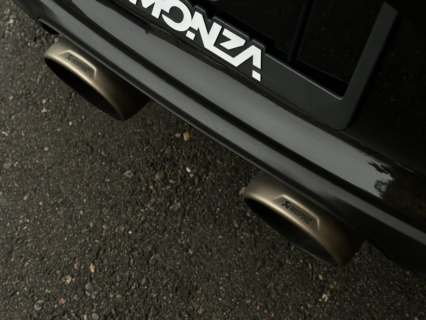 Porsche 911 Carrera GTS Coupe — photo 25