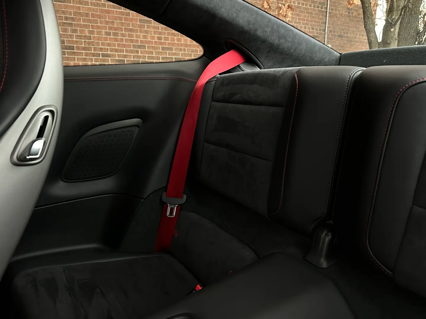 Porsche 911 Carrera GTS Coupe — photo 37