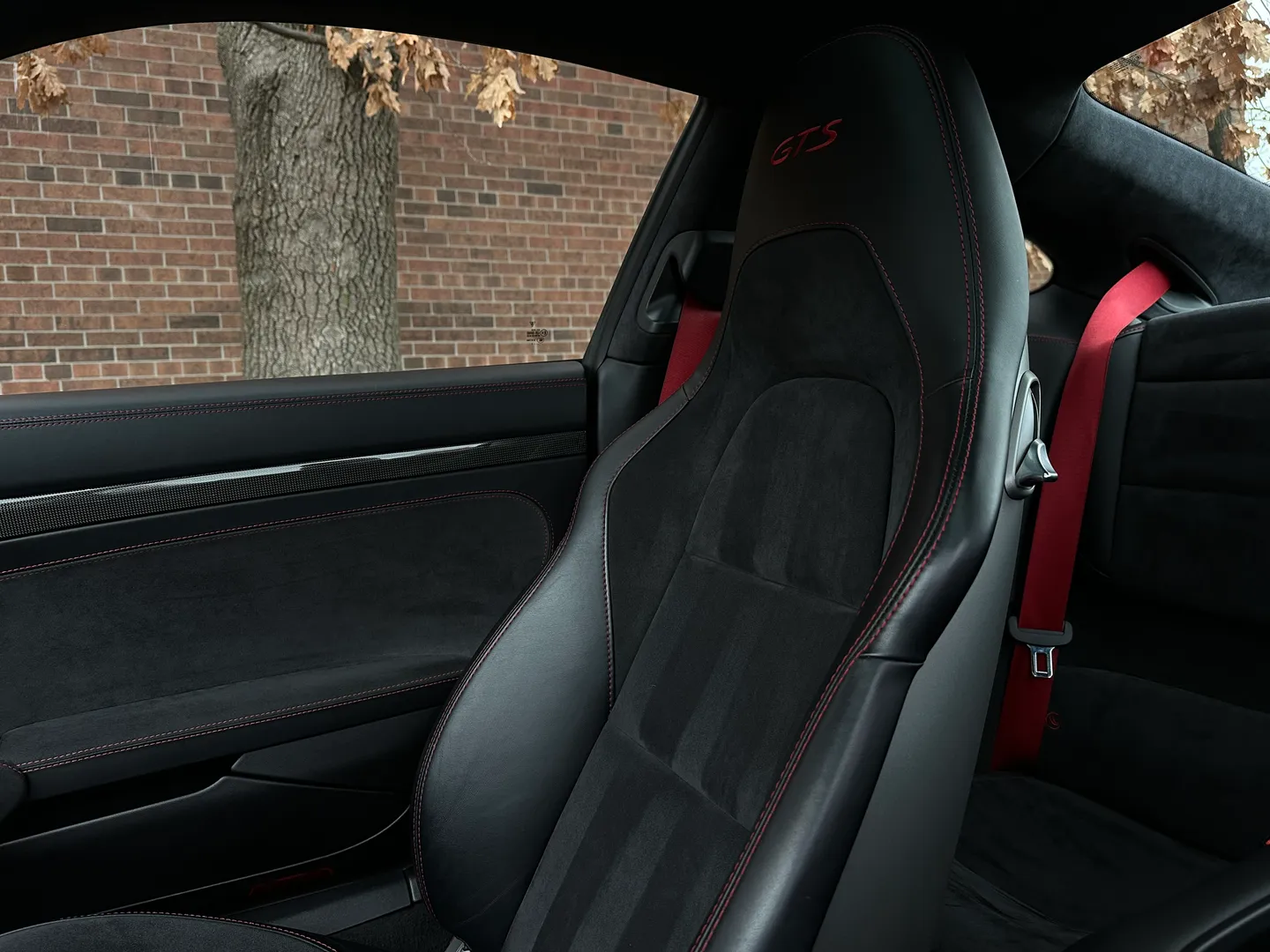 Porsche 911 Carrera GTS Coupe — photo 60