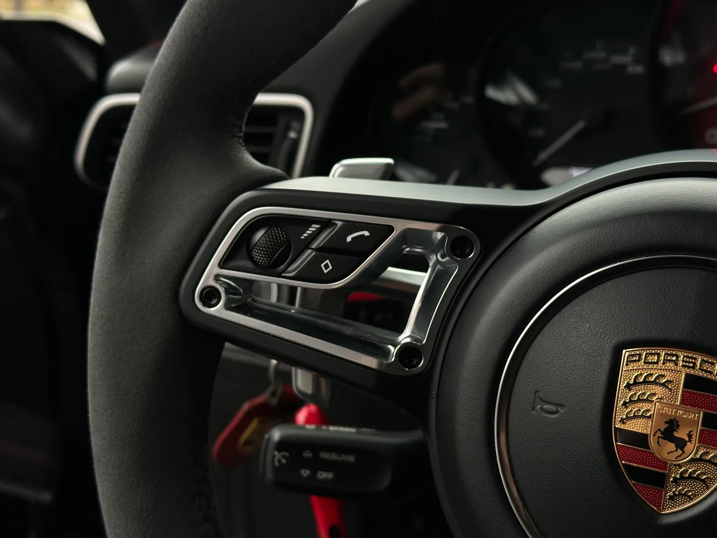 Porsche 911 Carrera GTS Coupe — photo 69