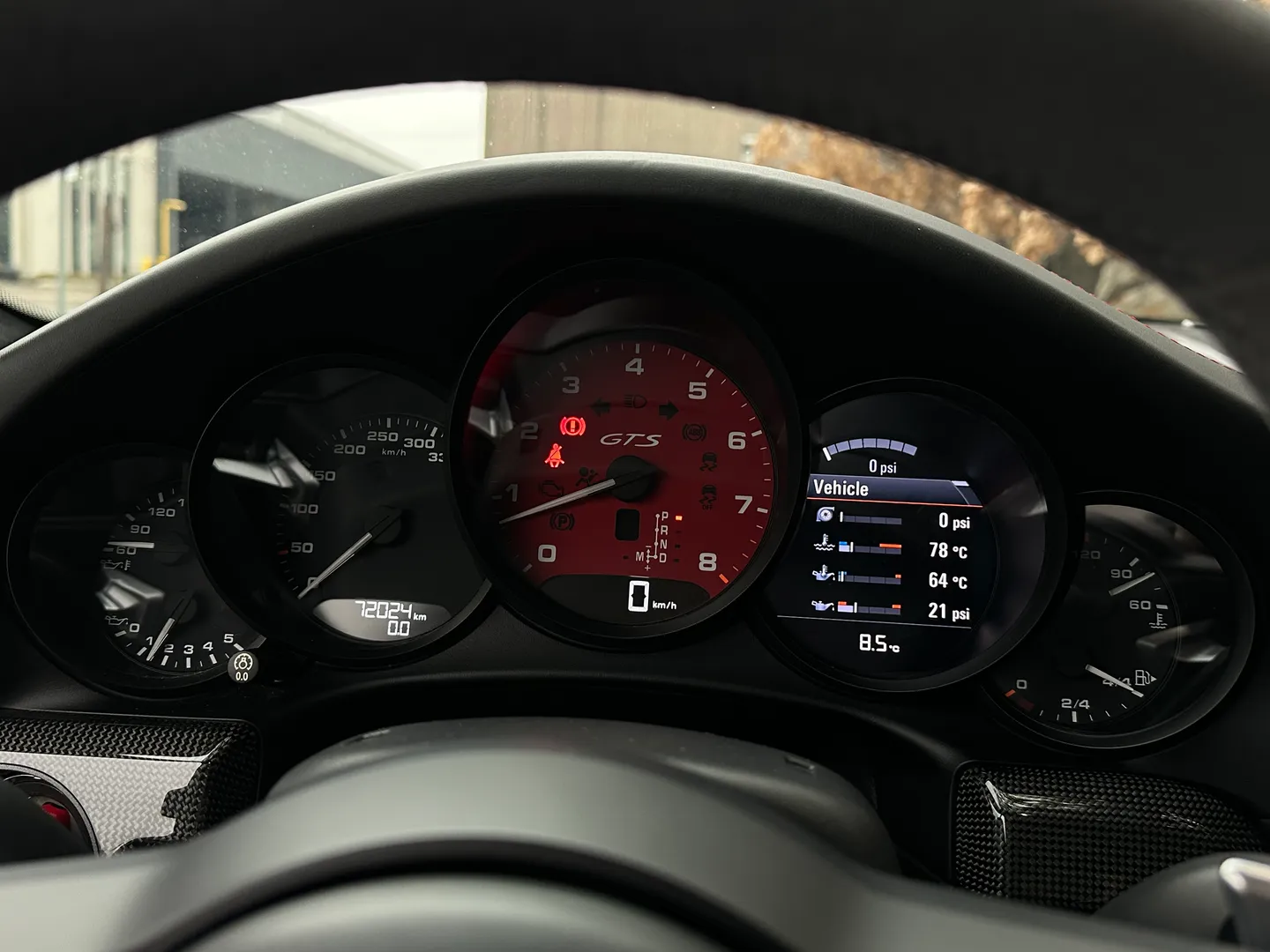 Porsche 911 Carrera GTS Coupe — photo 76