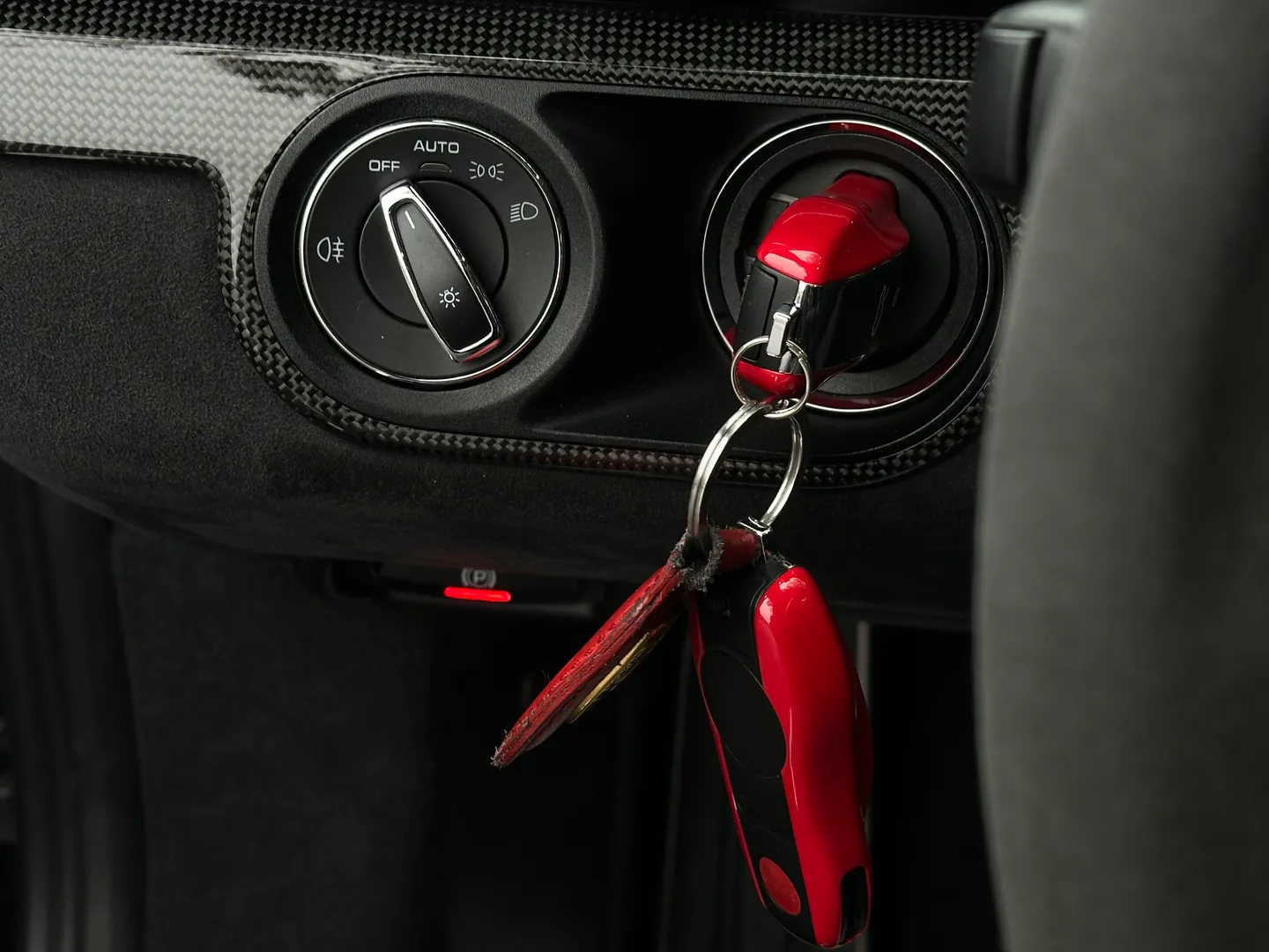 Porsche 911 Carrera GTS Coupe — photo 80