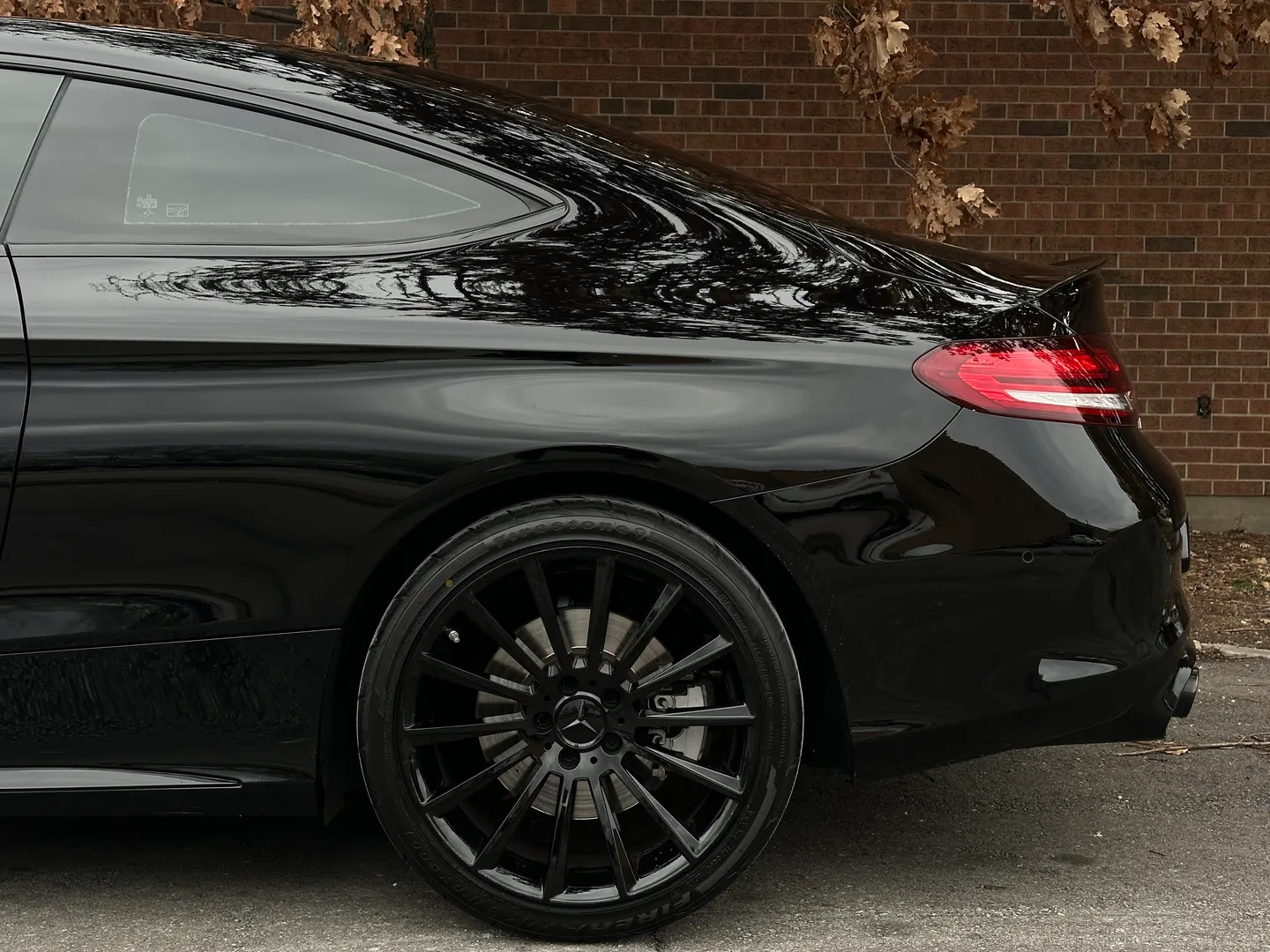 Mercedes Benz C43 AMG Coupe  — photo 11