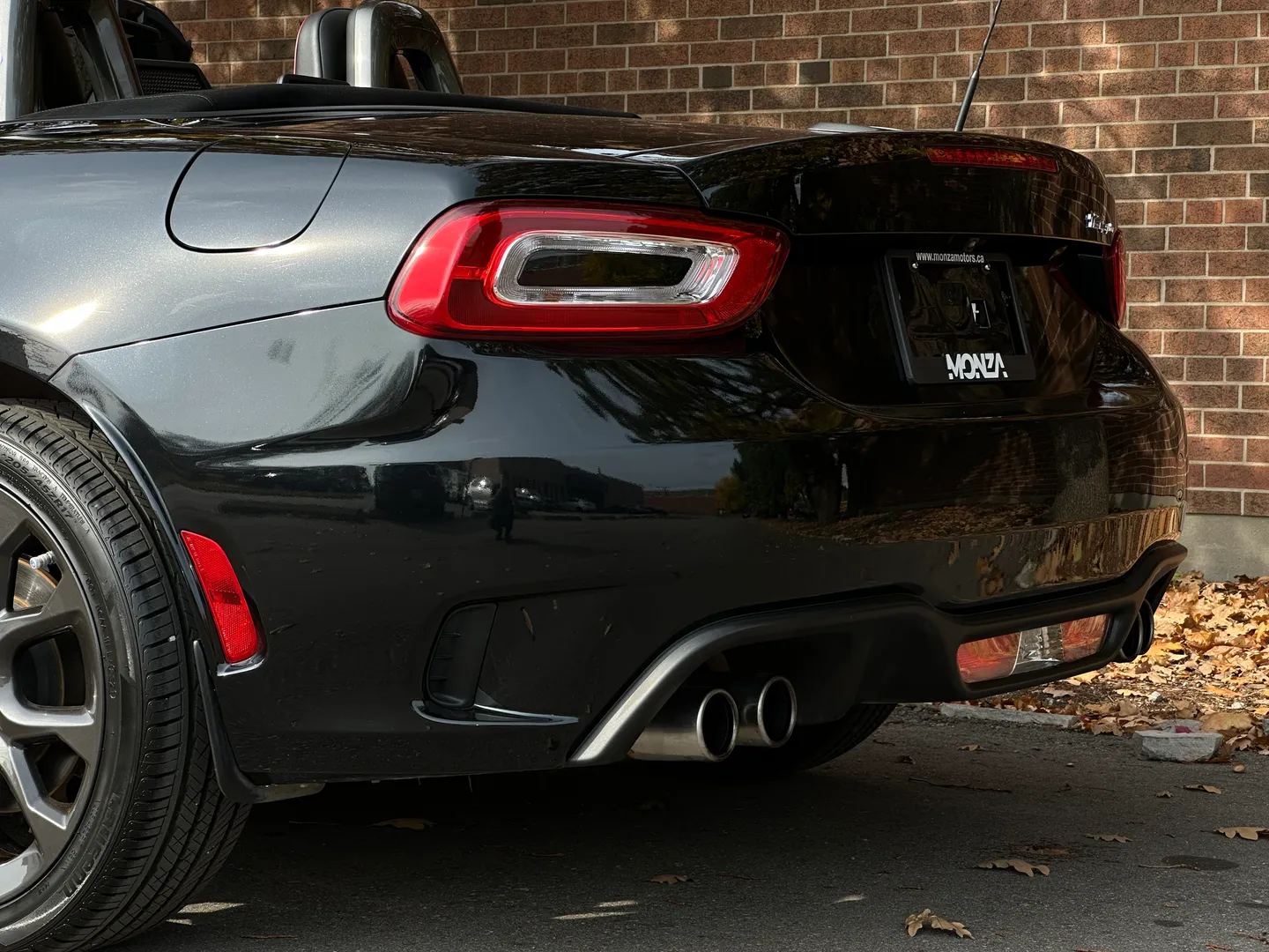 Fiat 124 Spider Abarth 6 Speed Manual — photo 23