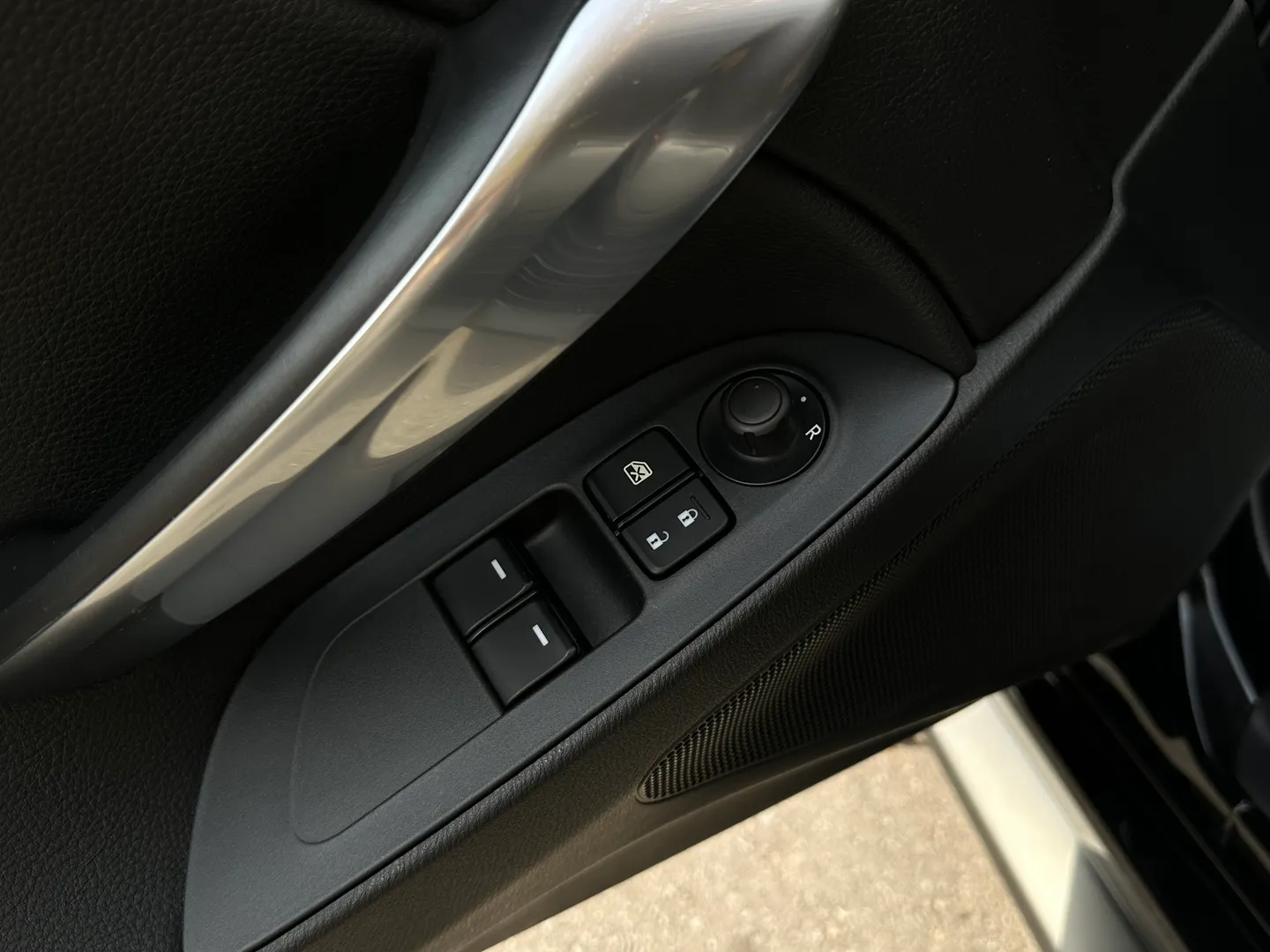 Fiat 124 Spider Abarth 6 Speed Manual — photo 40