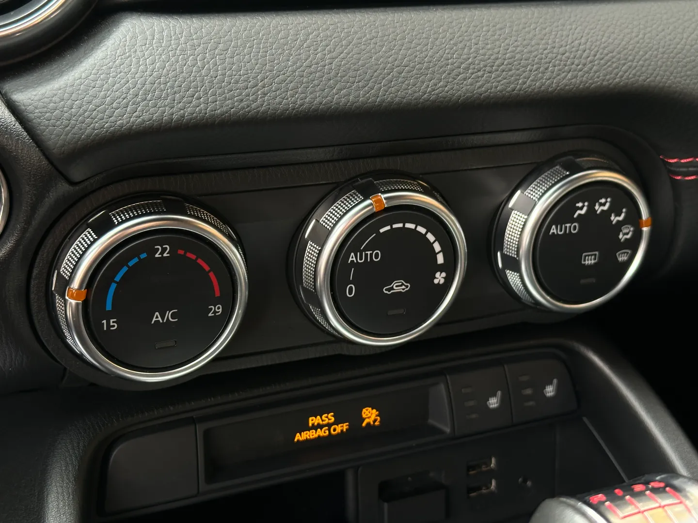 Fiat 124 Spider Abarth 6 Speed Manual — photo 45