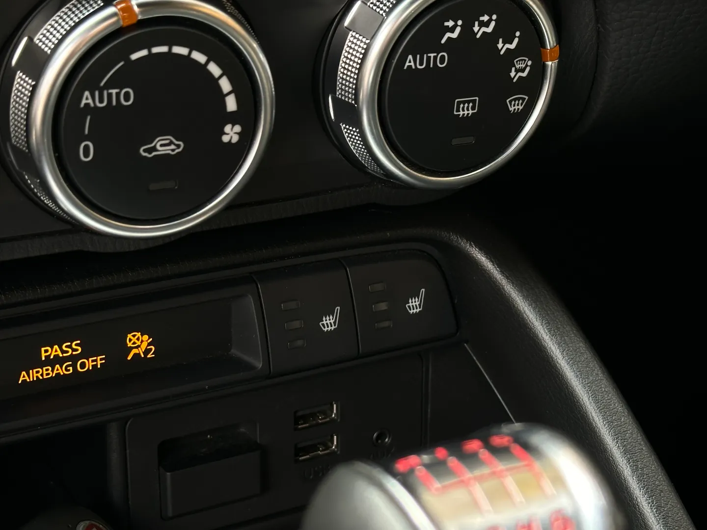 Fiat 124 Spider Abarth 6 Speed Manual — photo 46