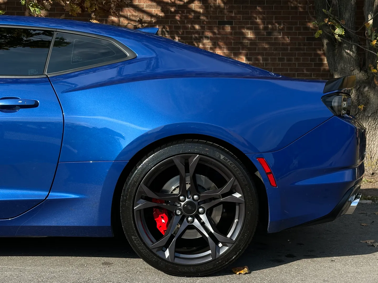 Chevrolet Camaro SS 1LE Package — photo 11