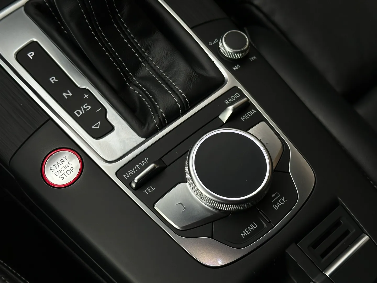 Audi RS3  — photo 40