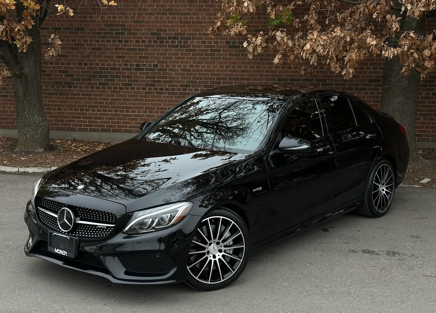 Mercedes Benz C43 AMG Sedan — photo 2