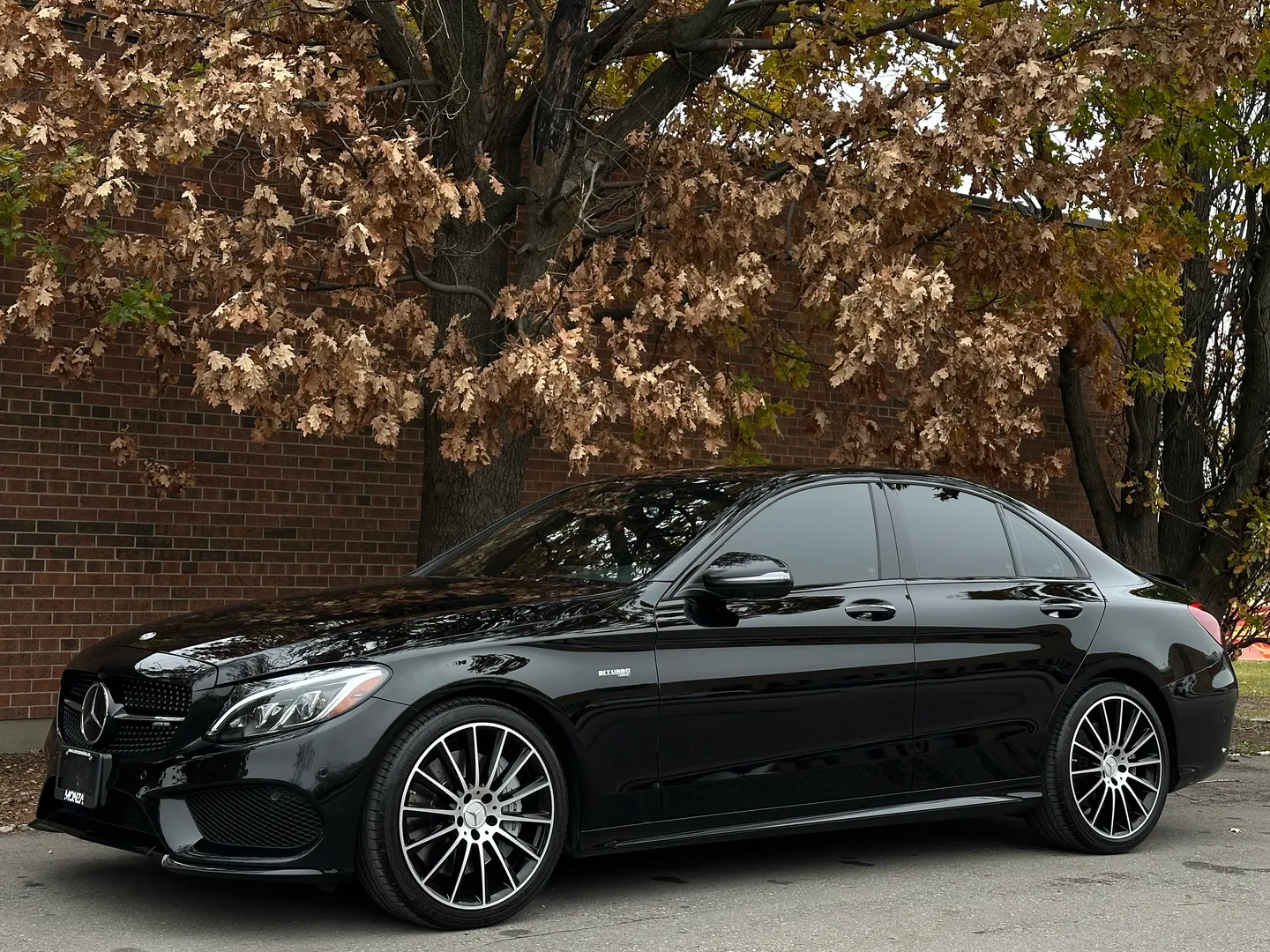 Mercedes Benz C43 AMG Sedan — photo 8