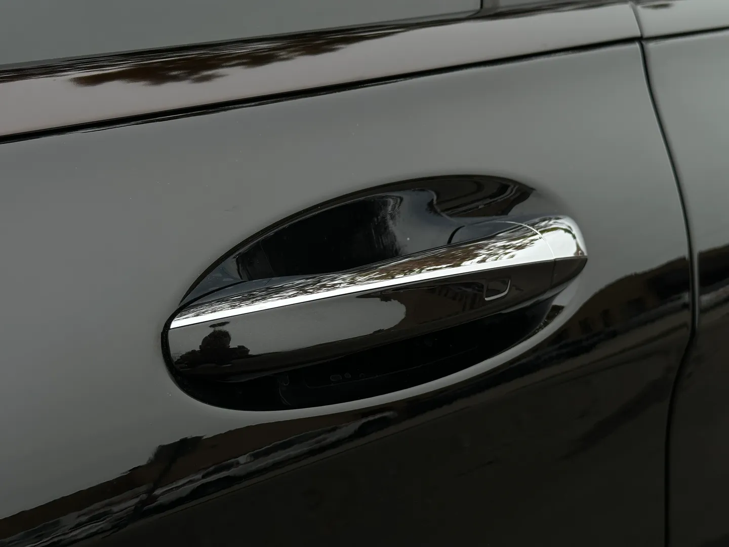 Mercedes Benz C43 AMG Sedan — photo 17