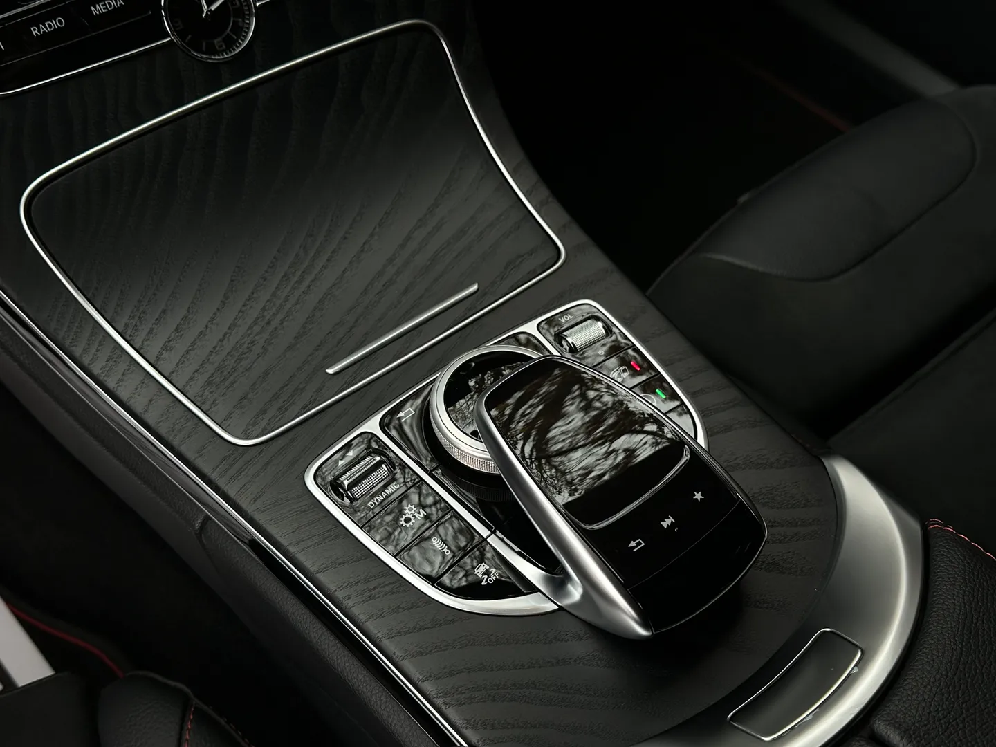 Mercedes Benz C43 AMG Sedan — photo 40