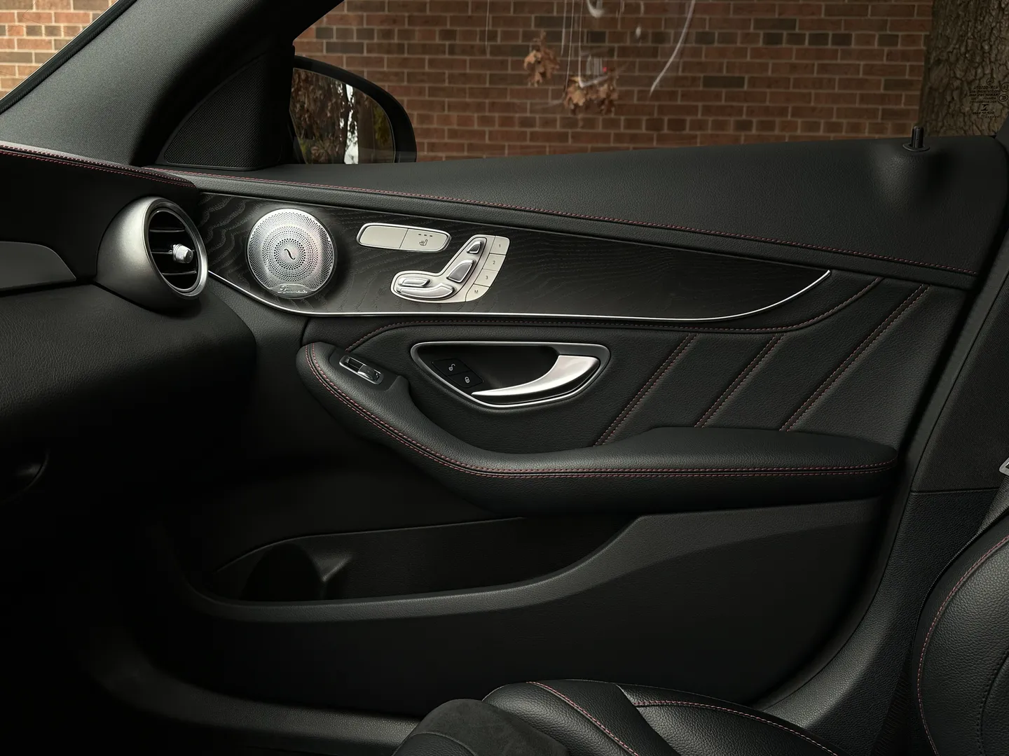 Mercedes Benz C43 AMG Sedan — photo 54