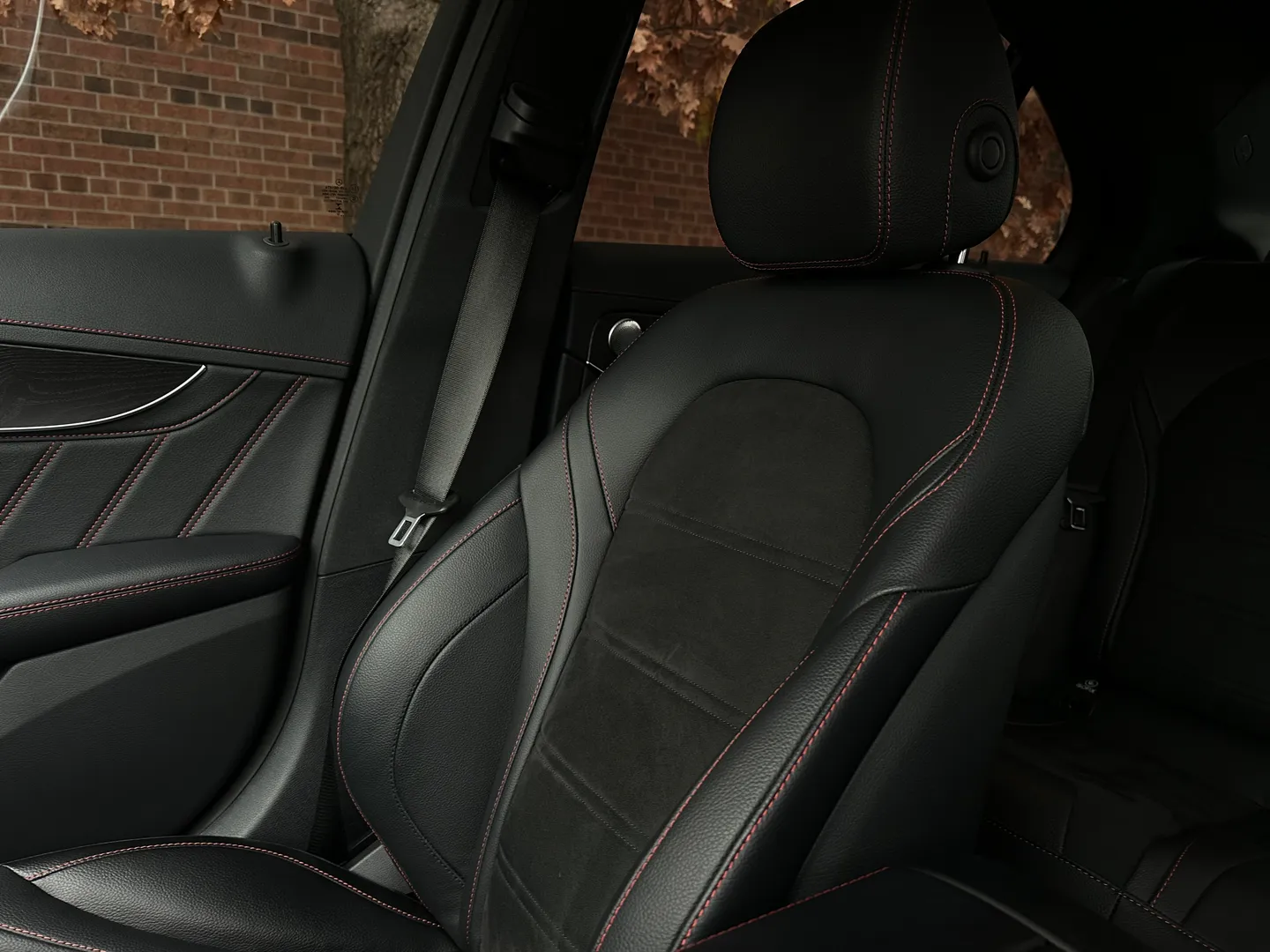 Mercedes Benz C43 AMG Sedan — photo 55