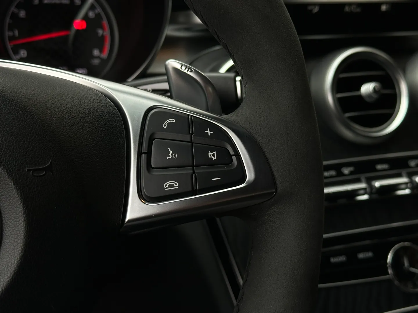 Mercedes Benz C43 AMG Sedan — photo 69