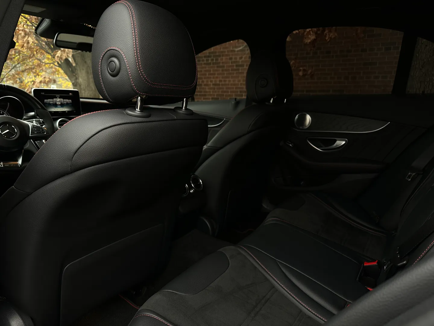 Mercedes Benz C43 AMG Sedan — photo 80