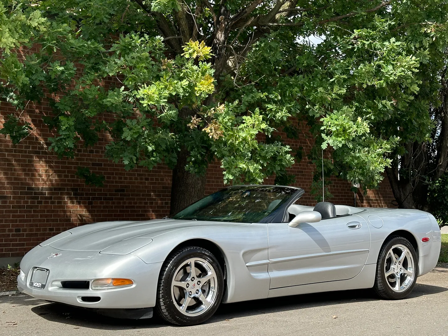 Chevrolet Corvette Convertible — photo 8