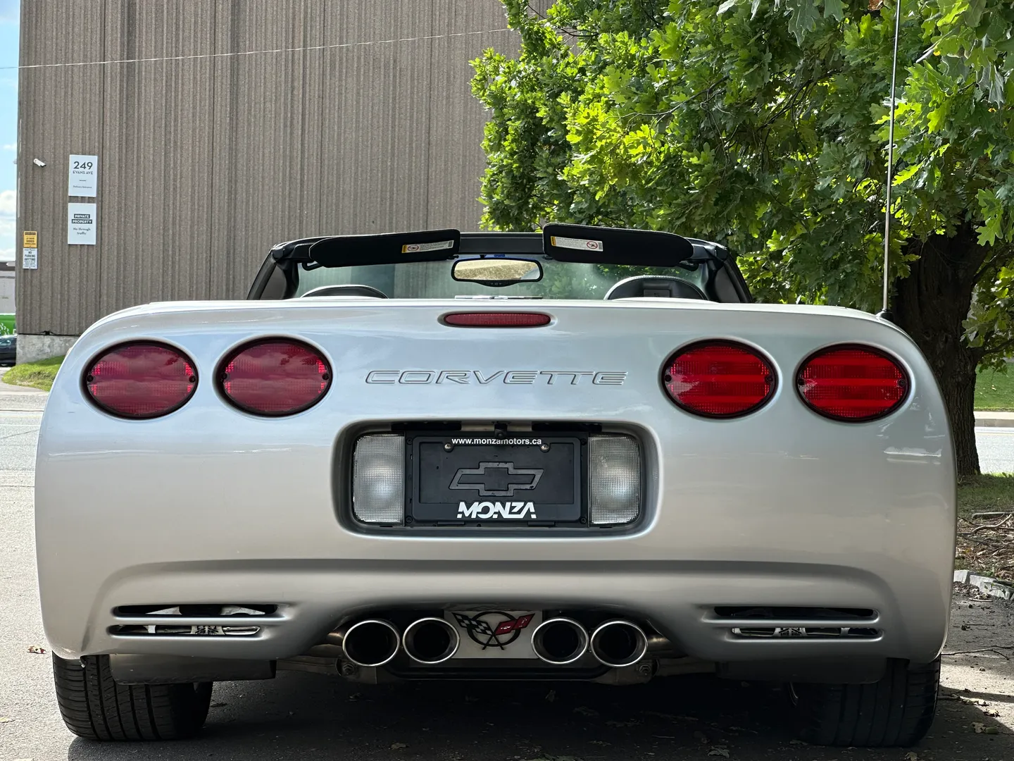 Chevrolet Corvette Convertible — photo 17