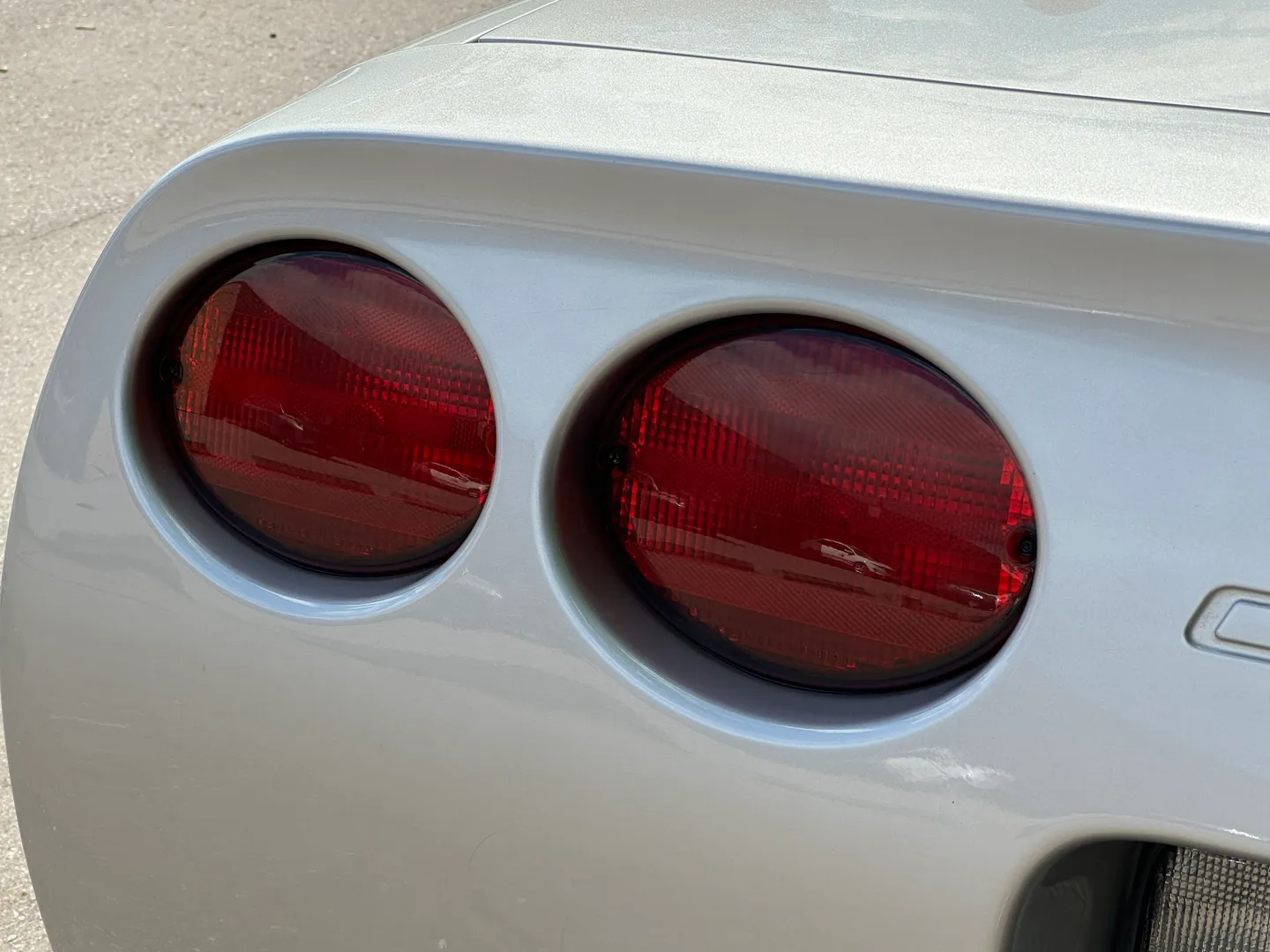 Chevrolet Corvette Convertible — photo 18