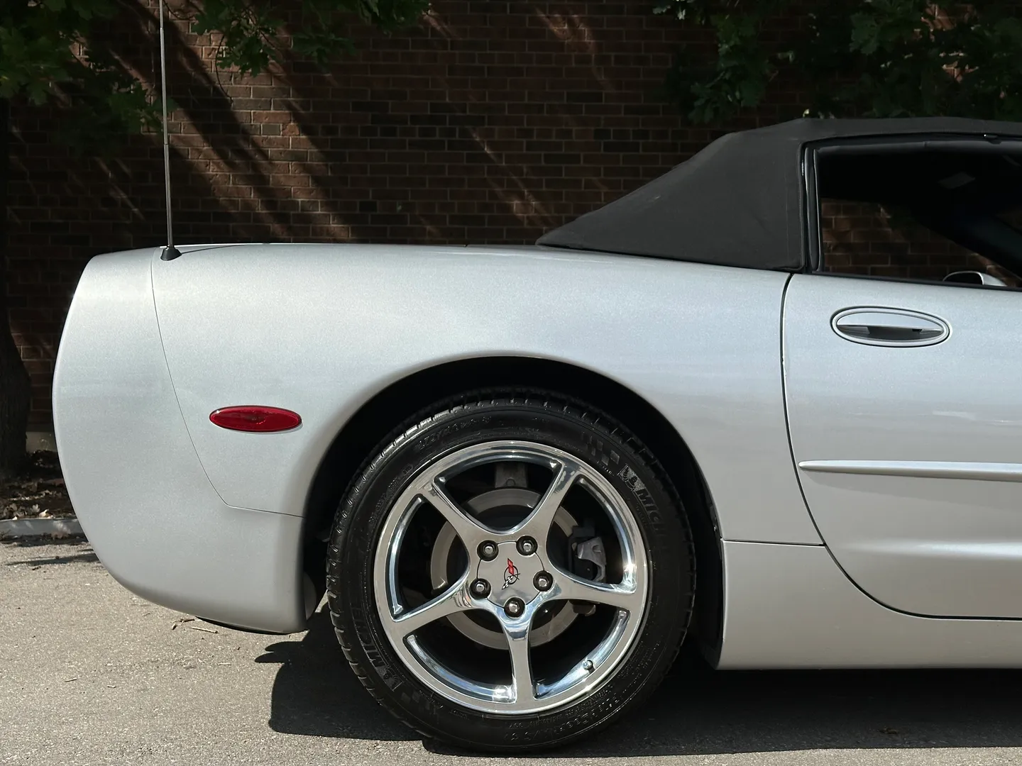 Chevrolet Corvette Convertible — photo 71