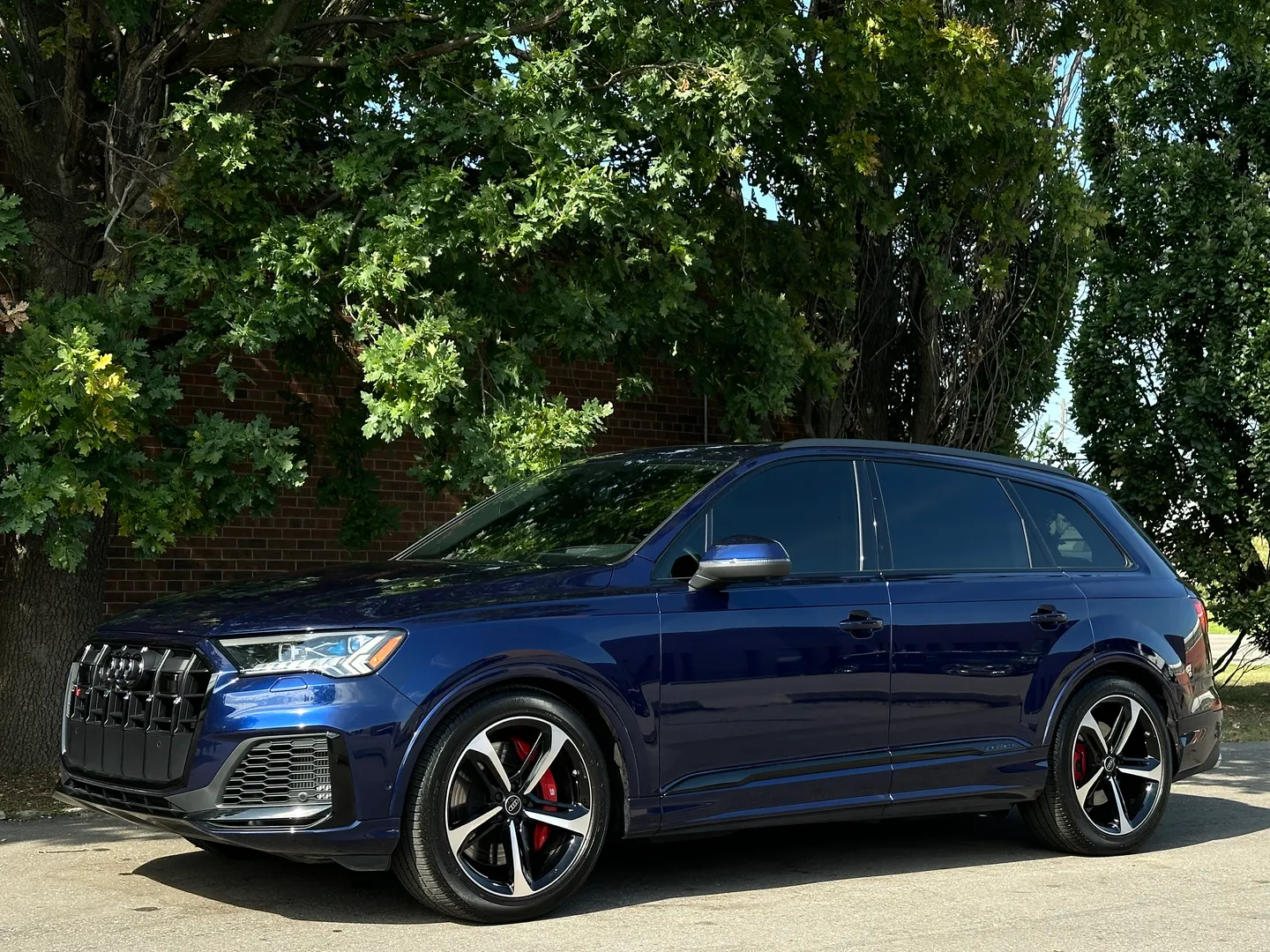 Audi SQ7 — photo 7