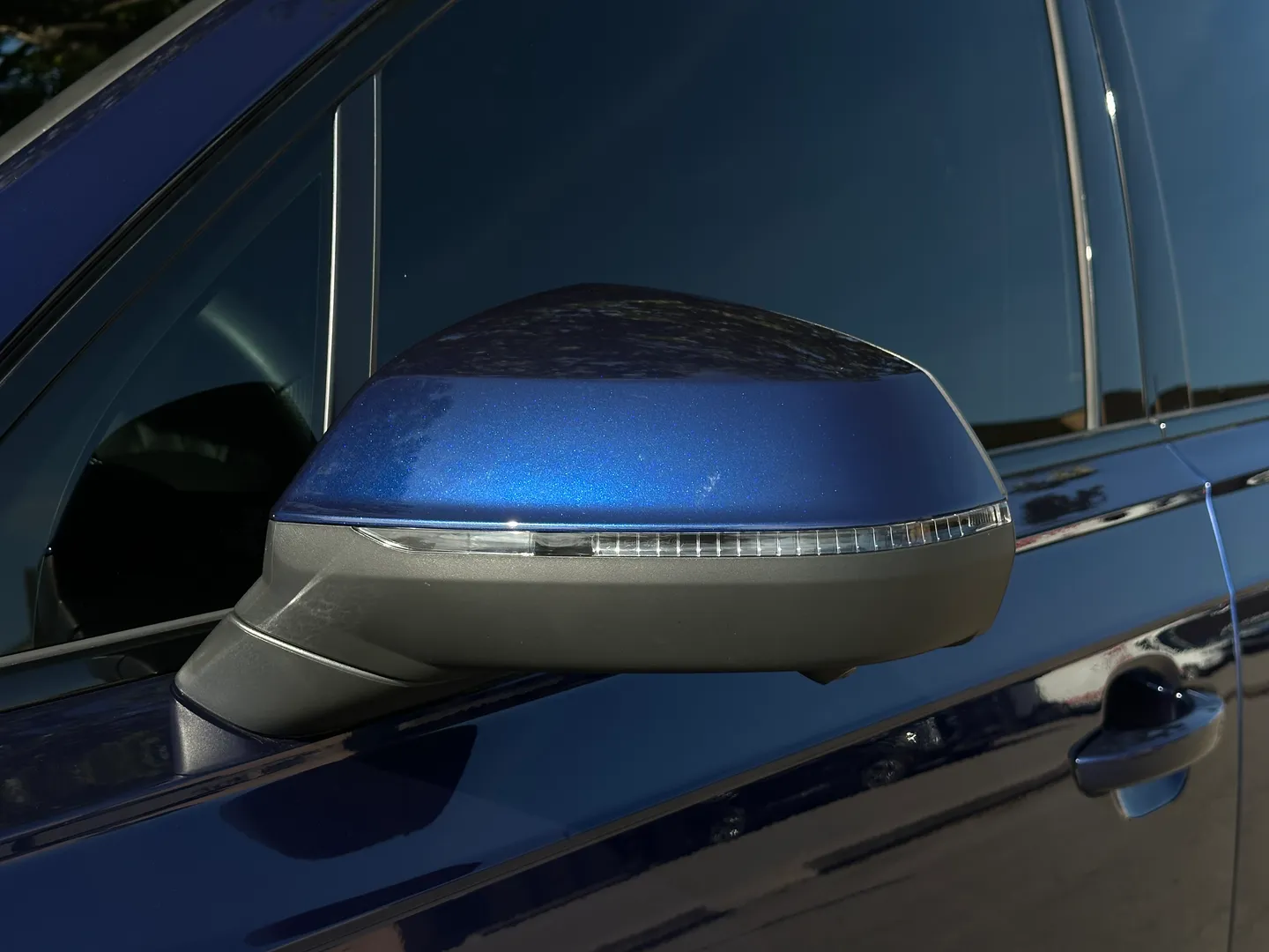 Audi SQ7 — photo 13